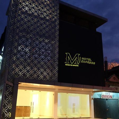 M Hotel Express โซรง ภายนอก รูปภาพ